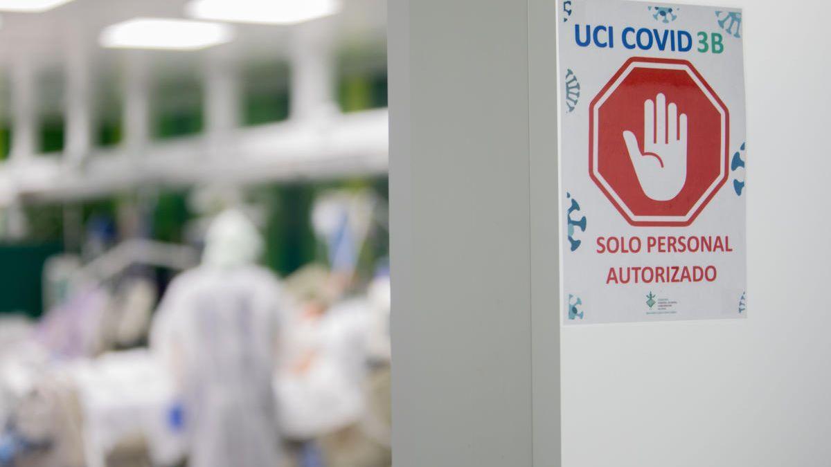 UCI para pacientes de covid en el hospital general.