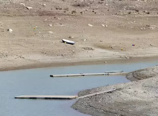 Málaga se bebe este verano un 25% más de agua que en 2020 y 2021 al recuperar la normalidad