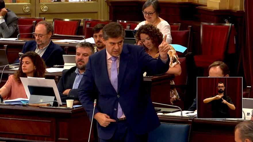 Rutte insta a incrementar el gasto militar y la producción en la industria de la defensa