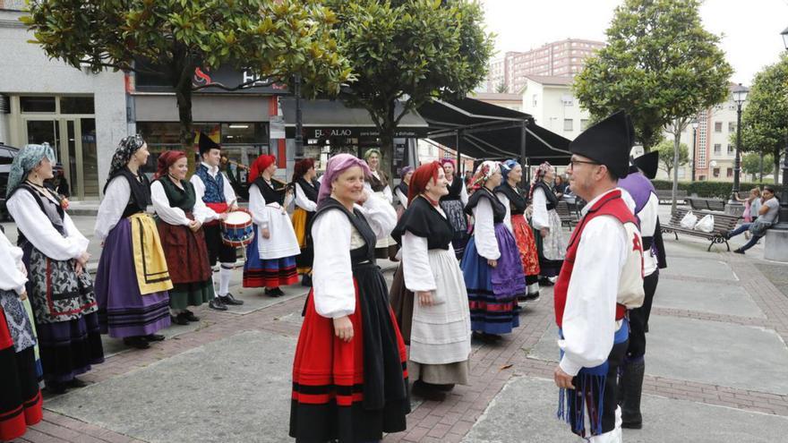 Fitoria, de fiesta, celebra hoy su tradicional paellada