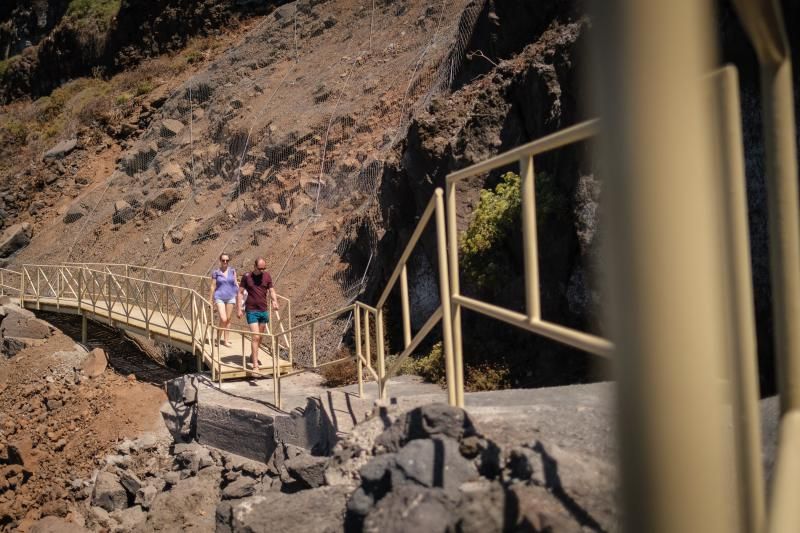 Abre la playa del Bollullo, en La Orotava