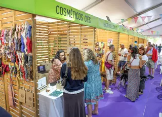 La feria Natur Cambados llena en el día de su estreno
