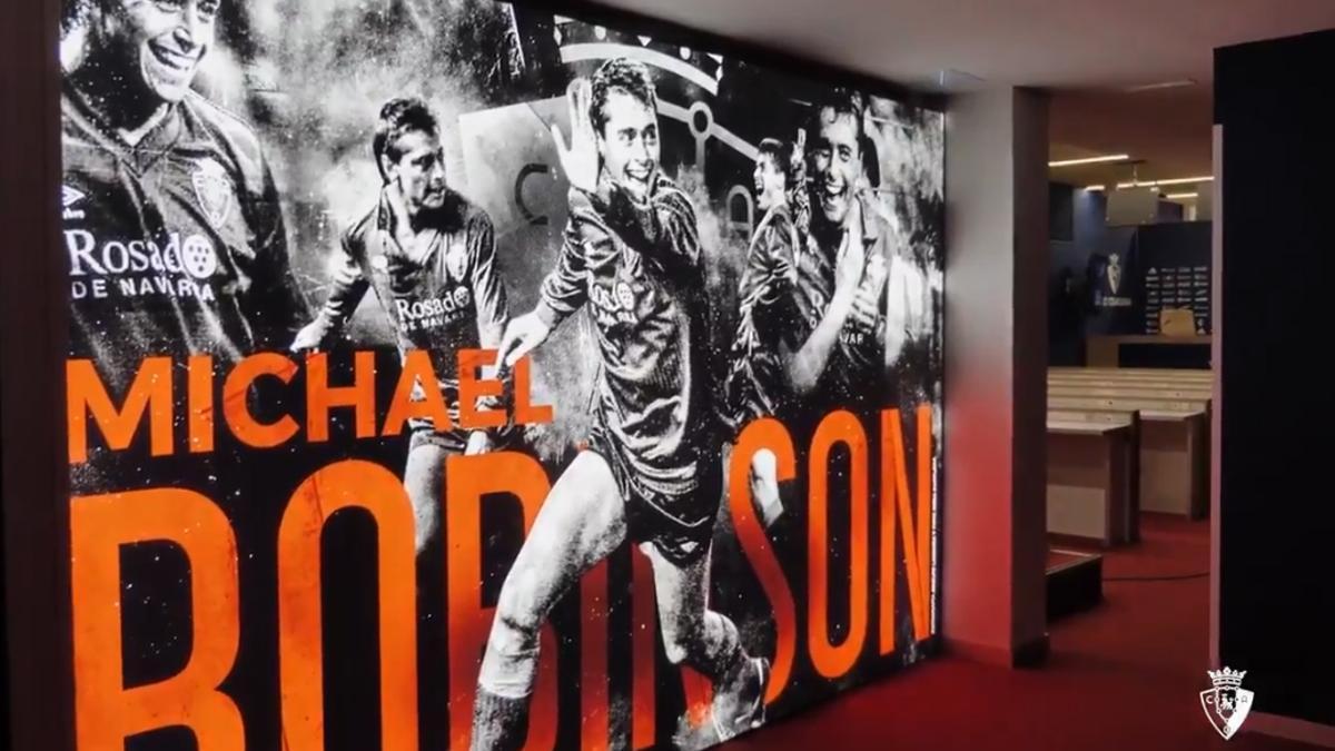 Así ha quedado la sala de prensa de El Sadar dedicada a Michael Robinson