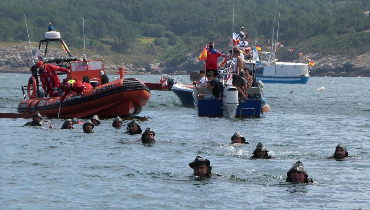 Milagre en Laxe: a Virxe do Carme resucita a un mariñeiro na recreación do Naufraxio Milagre en Laxe: a Virxe do Carme resucita a un mariñeiro na recreación do Naufraxio