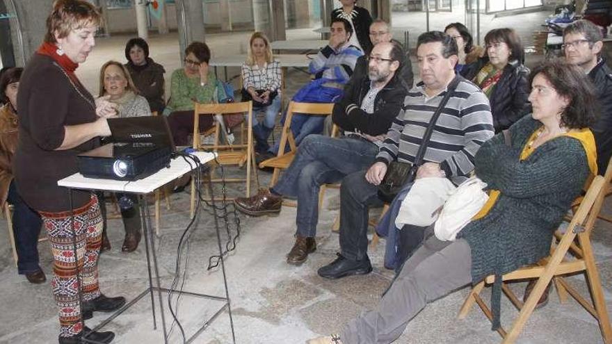 Un momento de la actividad organizada por Acción Costeira. // S.A.