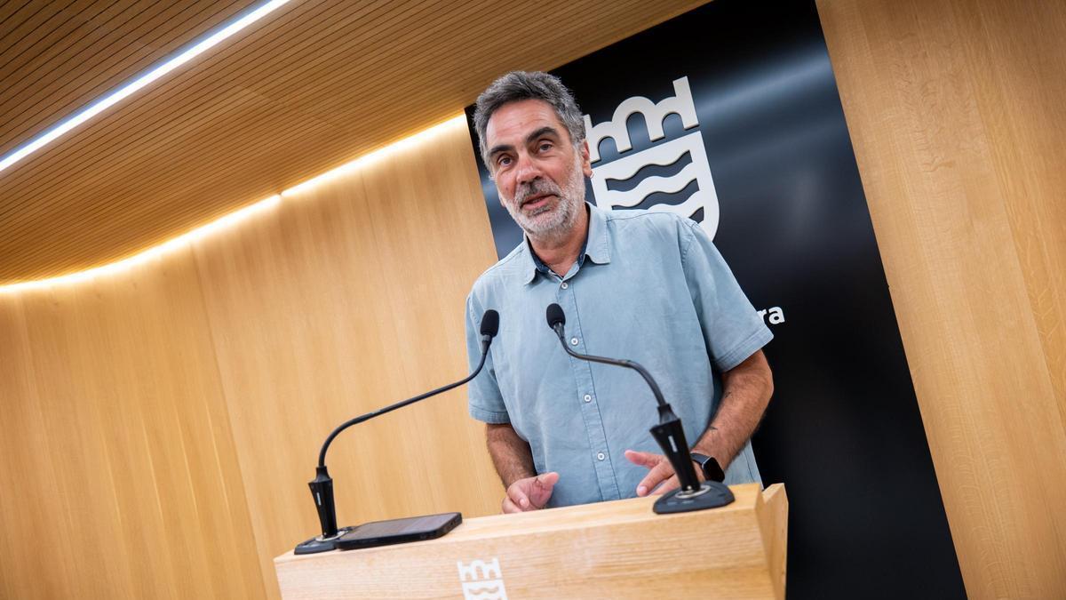 Demetrio Gómez durante la presentación.