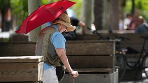 L’onada de calor activa avisos per altes temperatures a tot Espanya i eleva a vermell el llindar de risc per la salut
