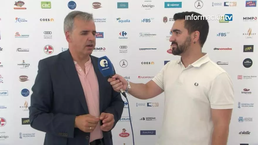 Antonio Puerto comparte las Hogueras en el Racó de Información TV