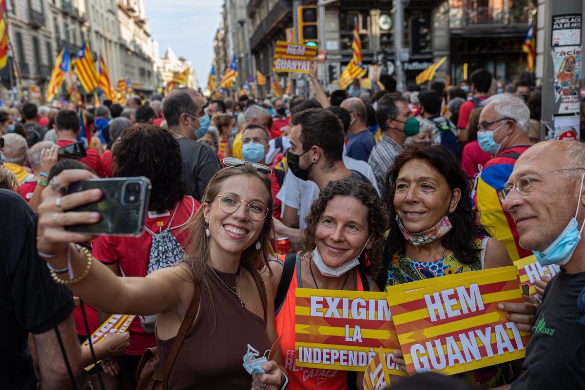 Manifestación de la Diada en la Via Laietana de Barcelona.