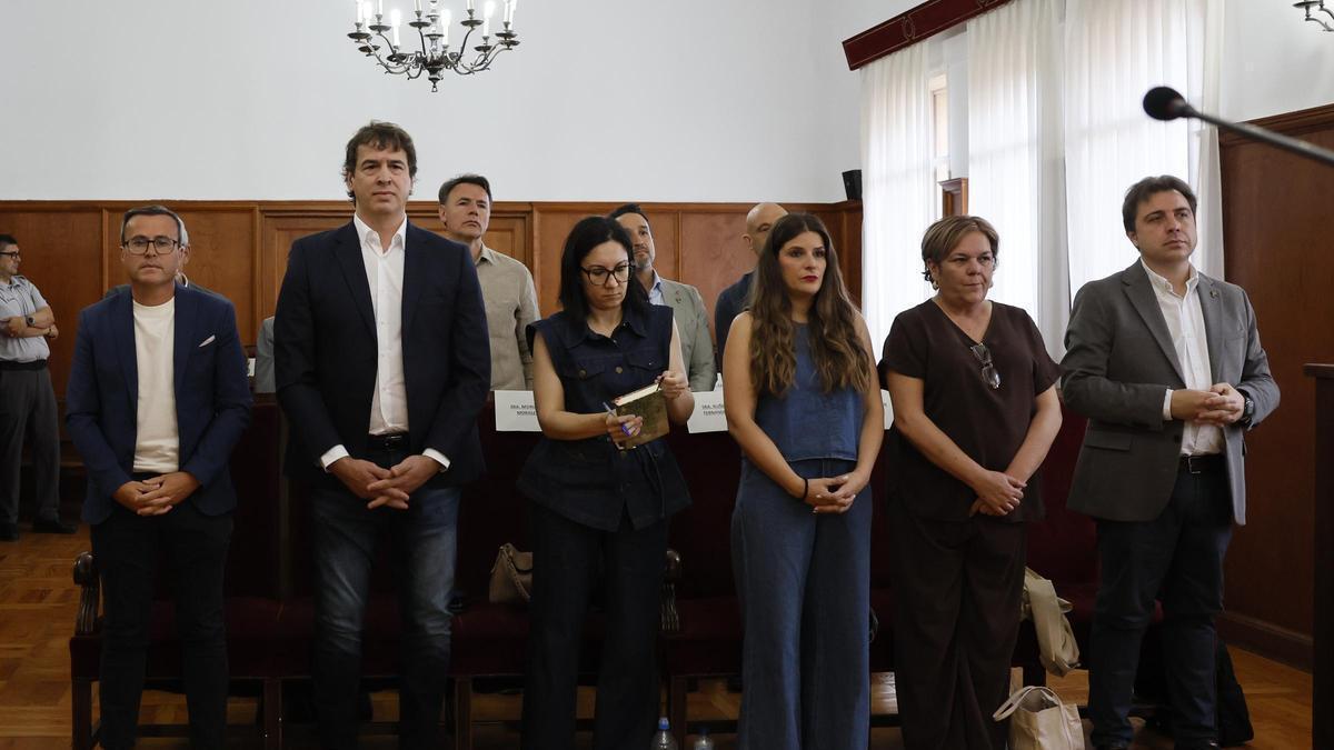 Gallardo y David Sánchez, en el banquillo, junto al resto de investigados.