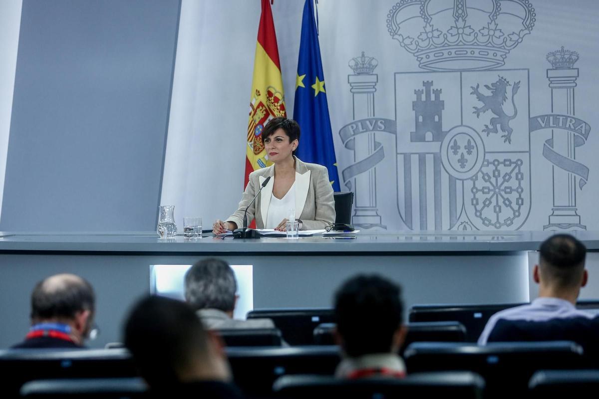 Archivo - La ministra Portavoz y de Política Territorial, Isabel Rodríguez.