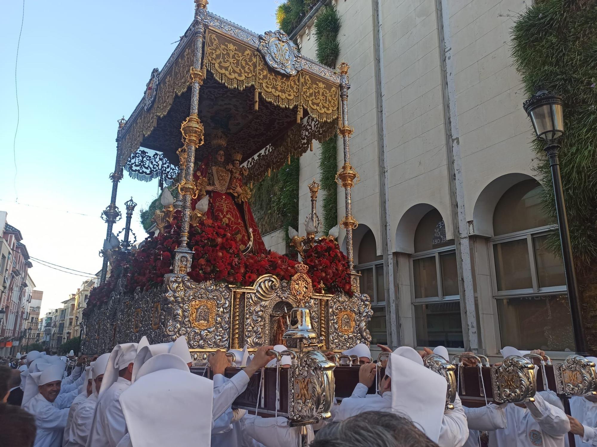 La Virgen de Araceli reina en el 75 aniversario de su coronación