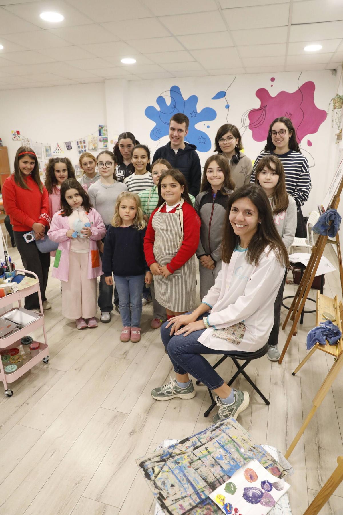 Kirindipia revoluciona la creatividad en Castrillón con arte que va más allá del lienzo Kirindipia revoluciona la creatividad en Castrillón con arte que va más allá del lienzo