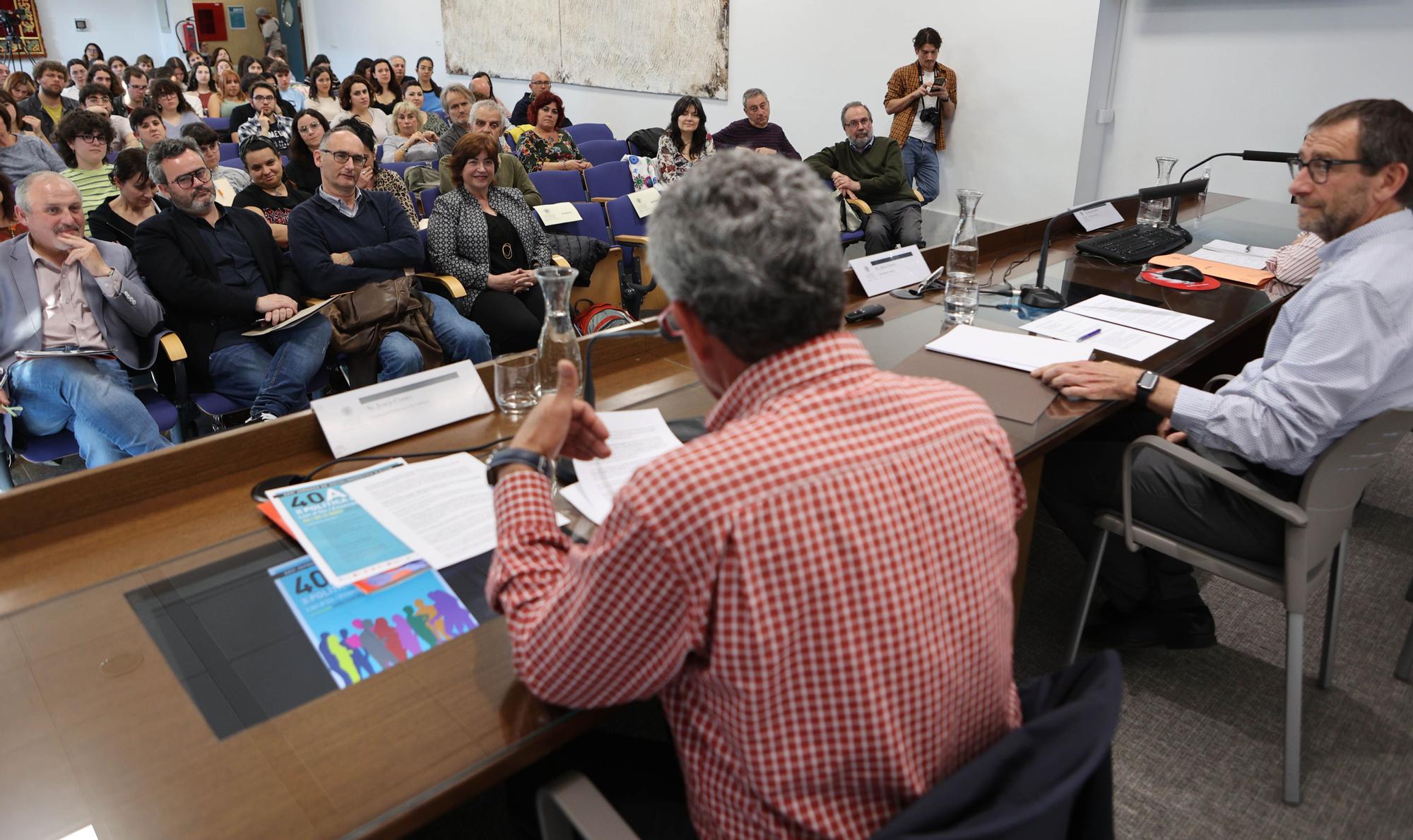 La Jornada de Sociolingüística de Alcoy explora los éxitos y fracasos de la Llei d'Ús i Ensenyament del Valencià