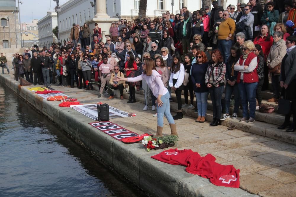 Homenaje a los fallecidos en el Mediterráneo