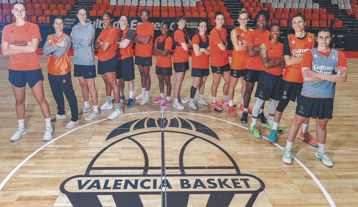 Las taronja reciben hoy al Casademont Zaragoza en el primer partido de la final de la Liga F. Endesa