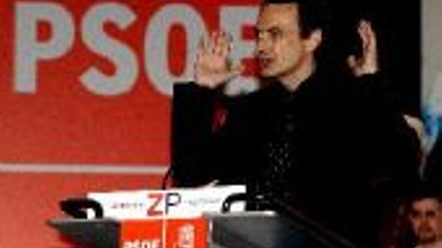 Zapatero carga contra Rajoy por presentarse como &quot;yo o el caos&quot;