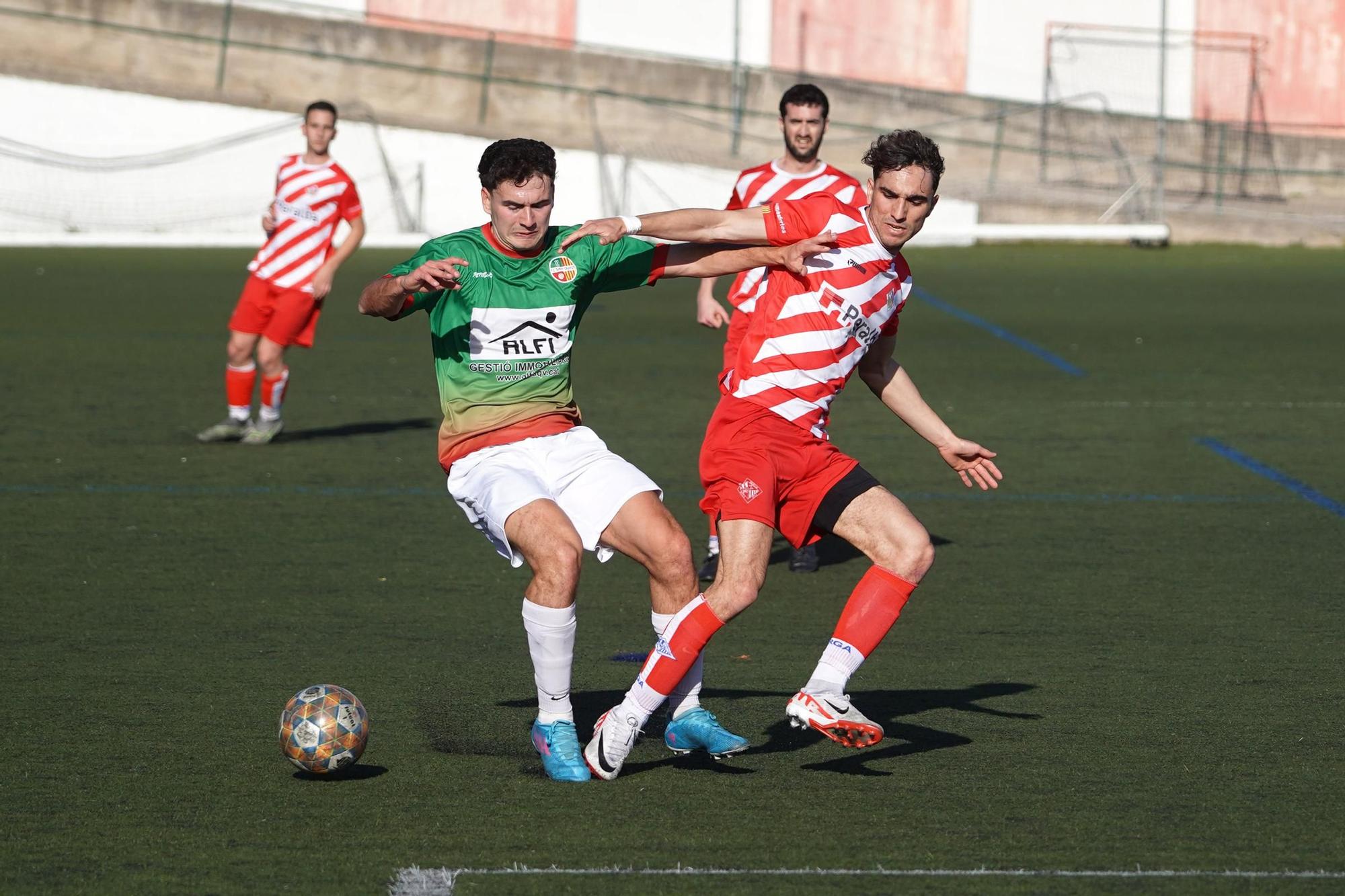 Imatges del partit CE Berga - Sant Quirze del grup 4 de Segona Catalana