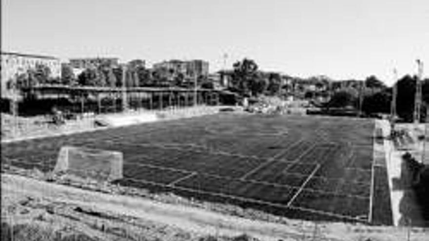 El nuevo campo de fútbol, listo en un mes