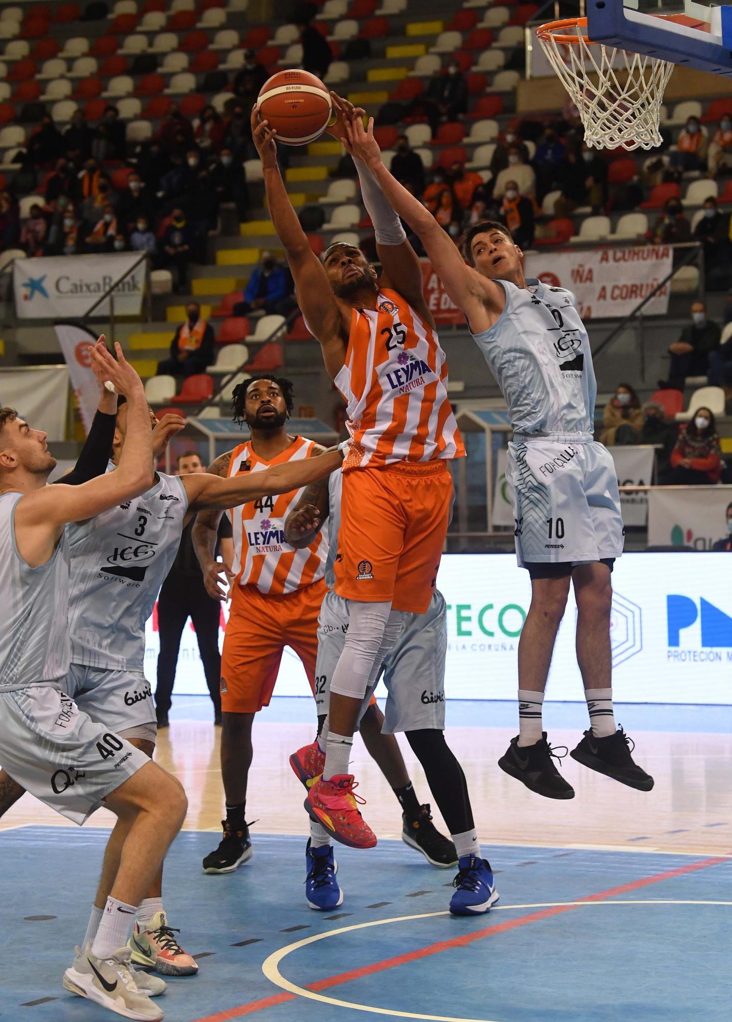 El Leyma Coruña le gana 88 - 63 al Força Lleida