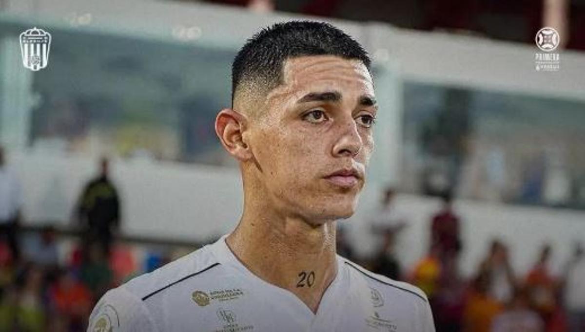 Óscar Vega, nuevo jugador del Eldense