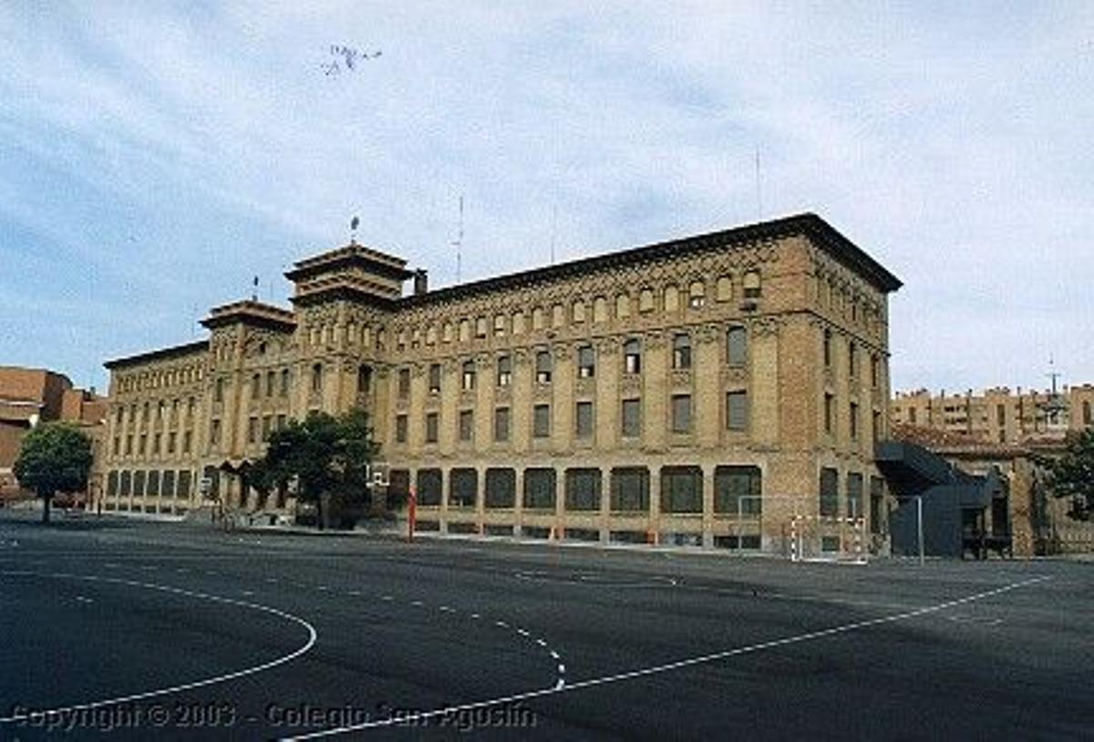 Fachada de 'Agustinos', el colegio de Zaragoza que mantiene una conexión con el Papa León XIV