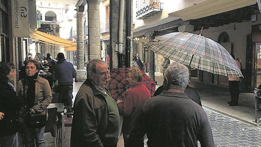 Los turistas llenan el interior de Castellón en el puente del Pilar