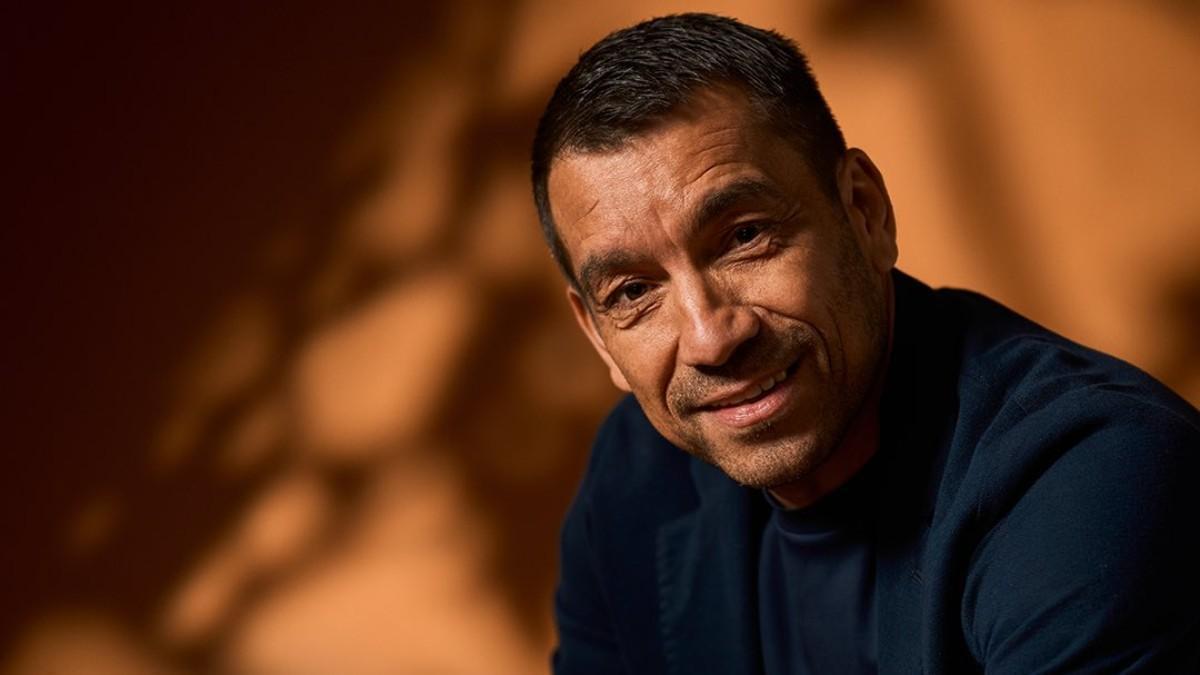 Giovanni van Bronckhorst, presentado con el Feyenoord