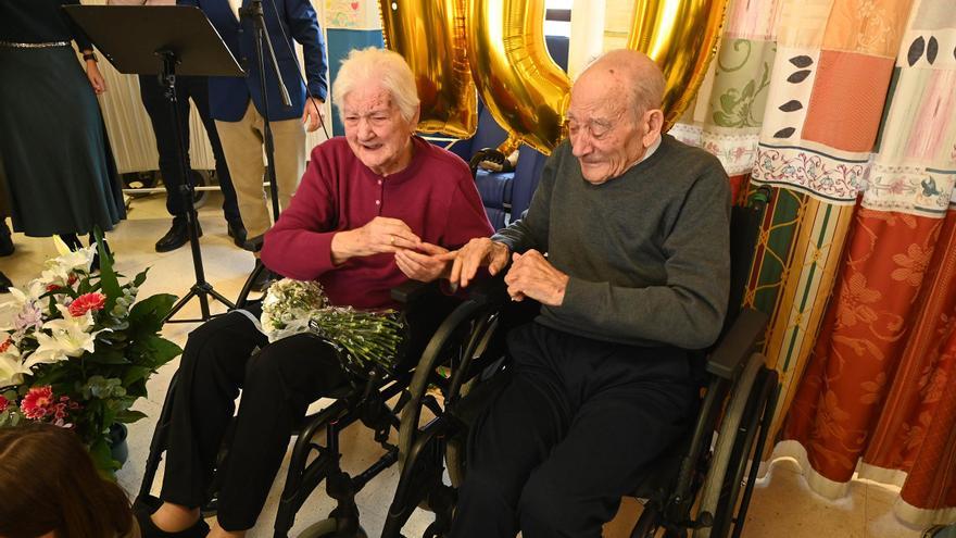 Resumen de las bodas de titanio de Amador y Matilde: Celebran los 70 años de su boda y un amor de récord Guinness