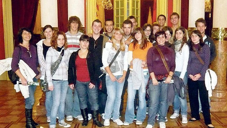 Los estudiantes visitan el Parlament