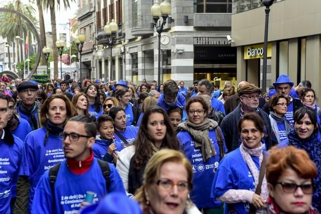 Marcha azul para celebrar el Dia Mundial de ...