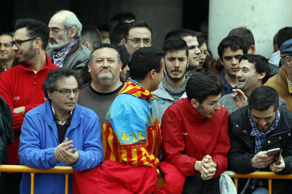 Búscate en la mascletà del 5 de marzo