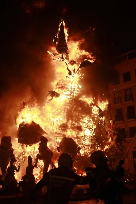 Cremà de la falla Convento Jerusalén