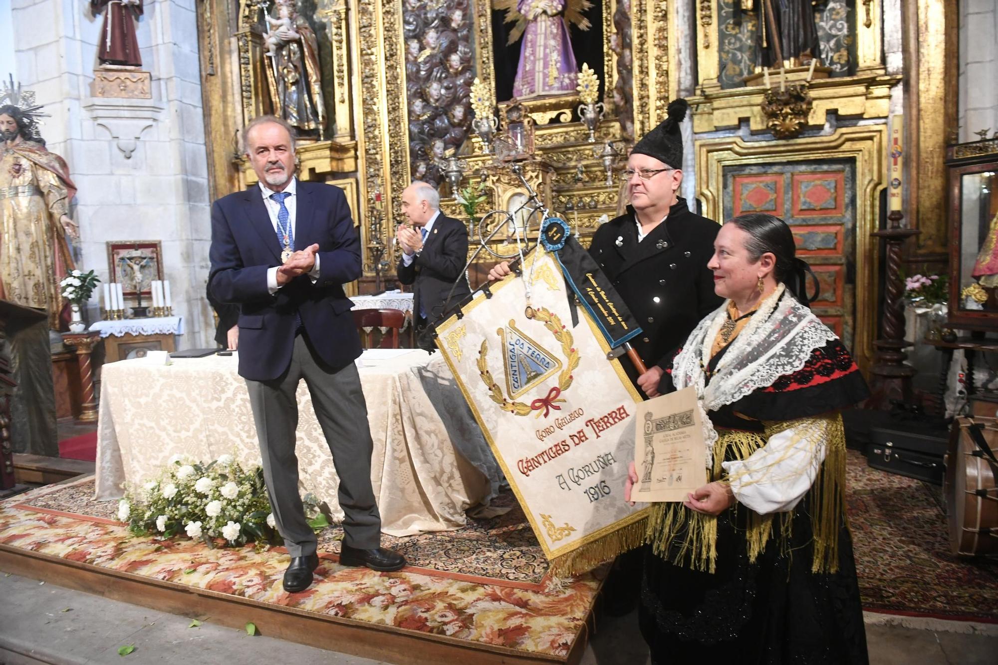 Cántigas da Terra recibe a medalla de ouro da Academia Galega de Belas Artes