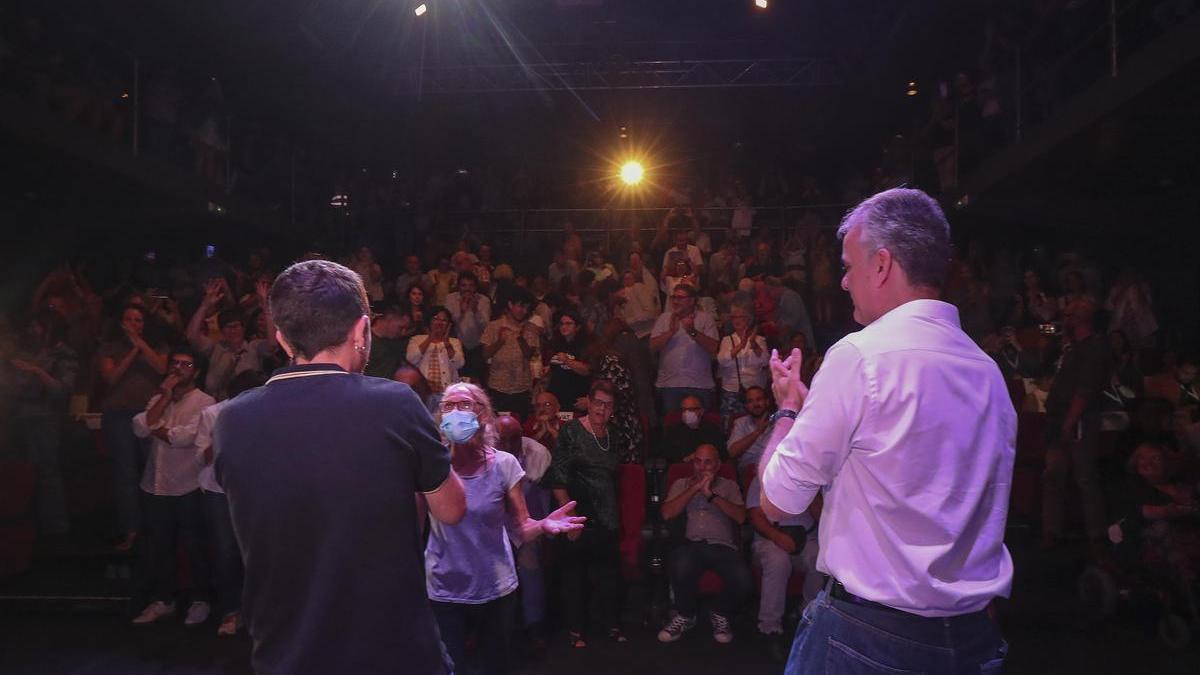 Iglesias e Illueca en el acto celebrado en València.