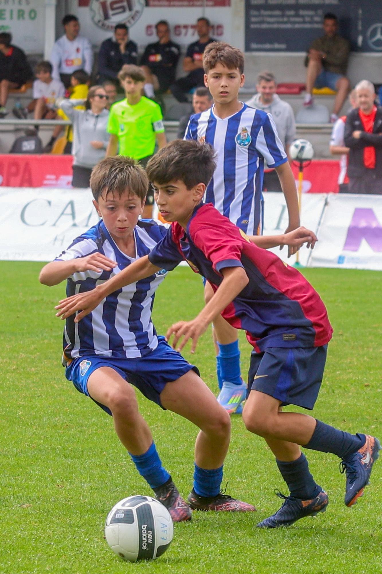 El Porto se lleva el primer título de Arousa Fútbol 7 a Portugal