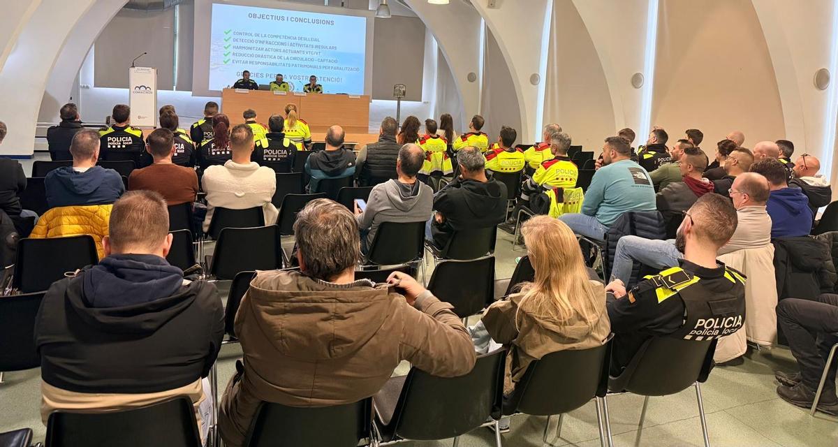 Les fotos de la jornada a Salt sobre el control del transport de viatgers en vehicles lleugers