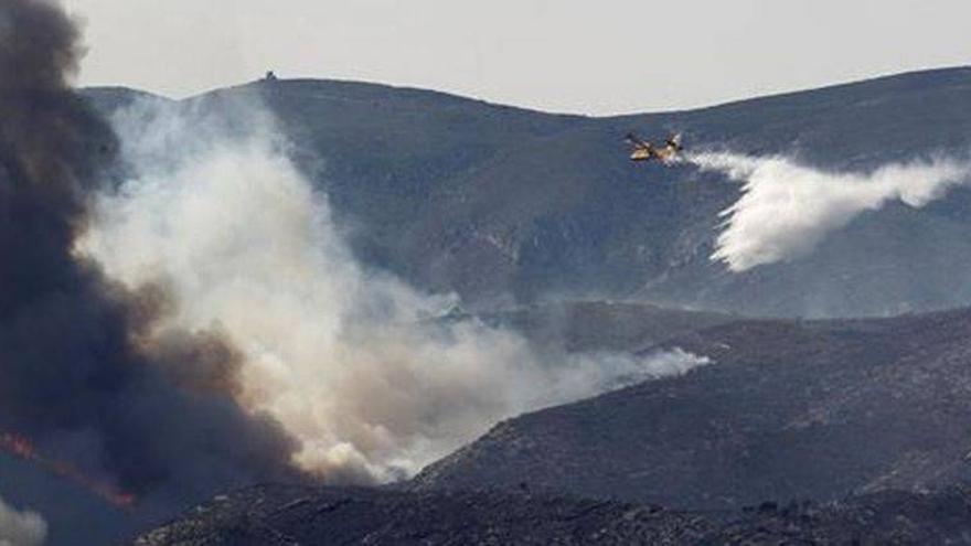 Los incendios en la provincia de Valencia queman 5.500 hectáreas