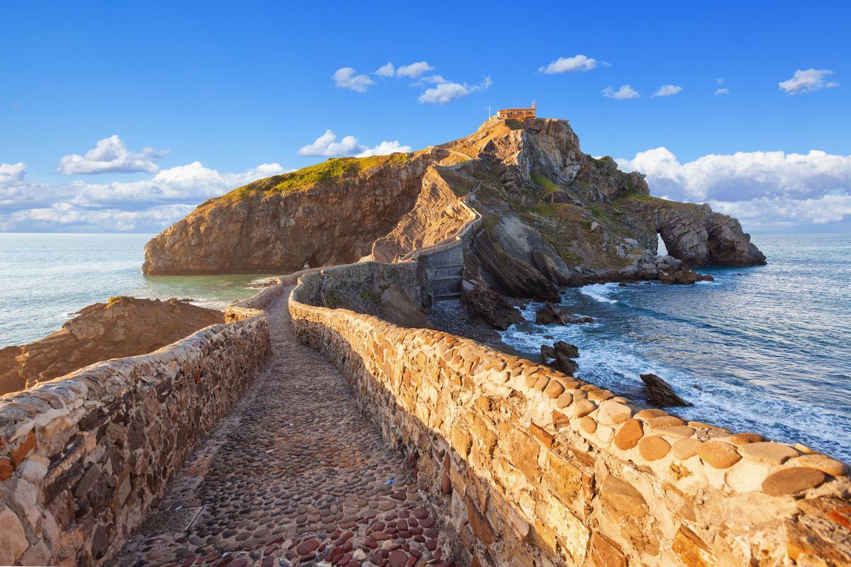 La ermita de San Juan de Gaztelugatxe en Bermeo