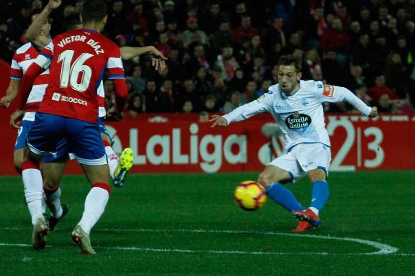 El Deportivo consigue en Granada la trascendental victorial para las aspiraciones blanquiazules al final de temporada. LOF