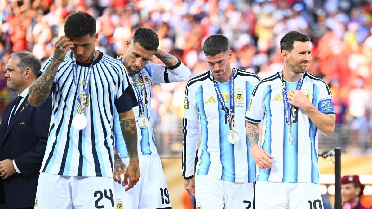 El discurso de Messi y el Dibu durante el descanso de la final del Mundial