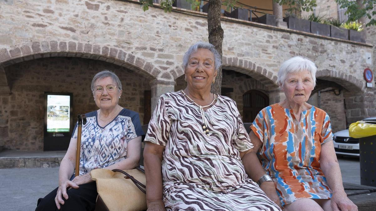 Baraldés, Rodríguez i Antich, a la plaça de l’Ajuntament de Santpedor