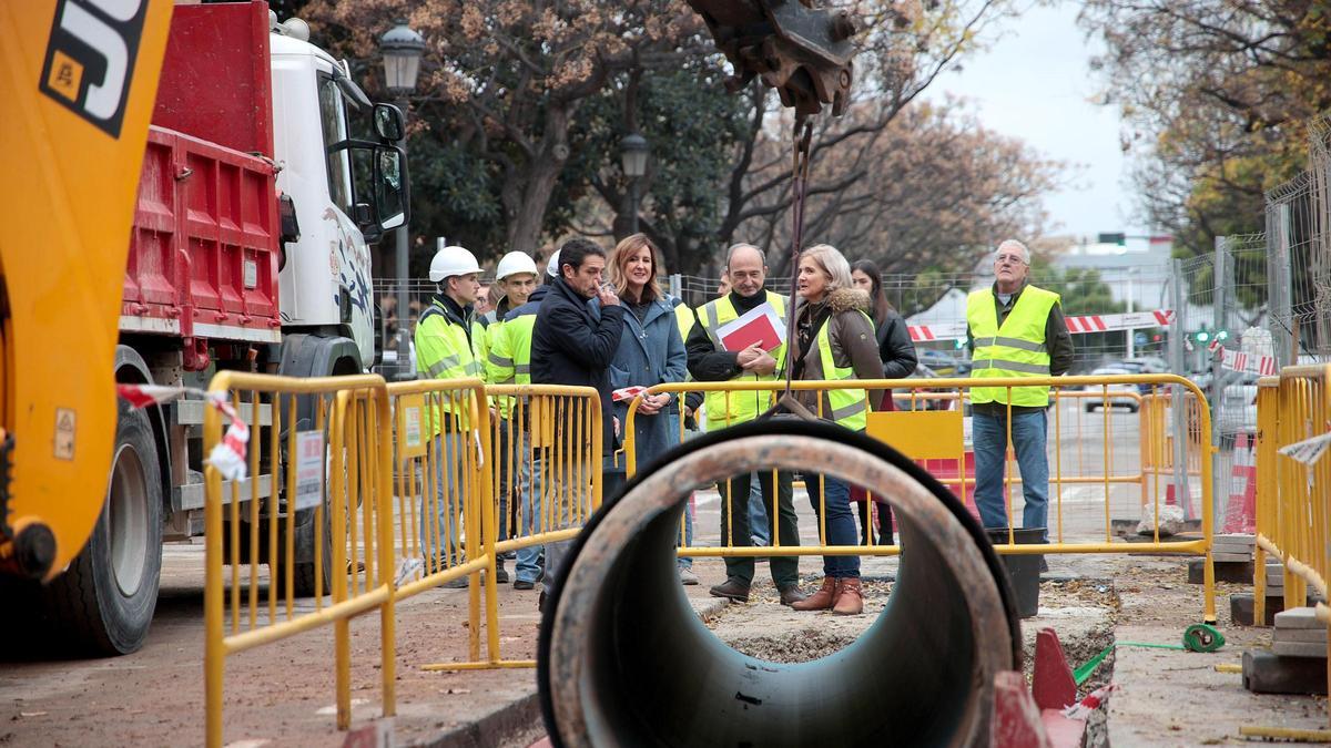 Catalá ha visitado las obras de renovación del saneamiento
