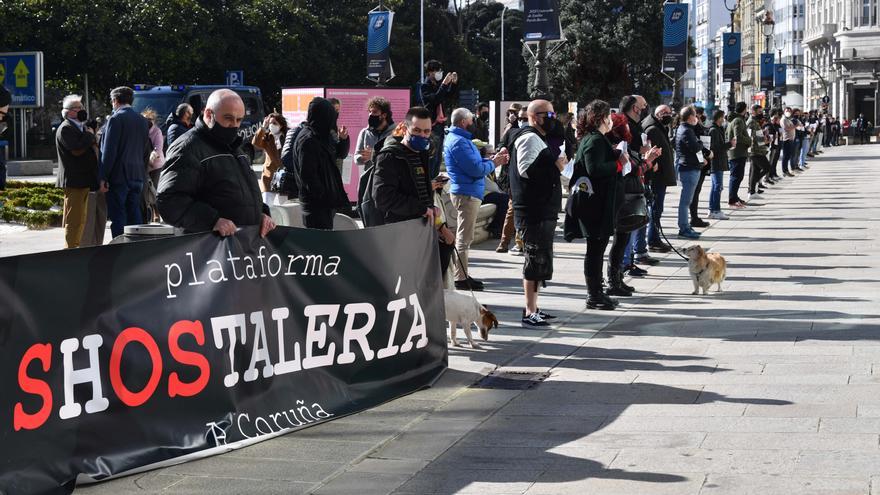 Los hosteleros se concentran en el Obelisco y piden un &quot;rescate urgente&quot;