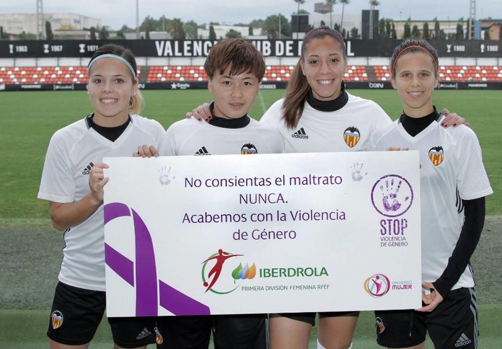 El Valencia Femenino apoya el Día Internacional contra la violencia de género