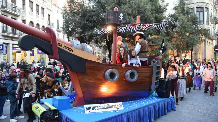 Prop d&#039;un miler de persones a la Carnavalada de Manresa