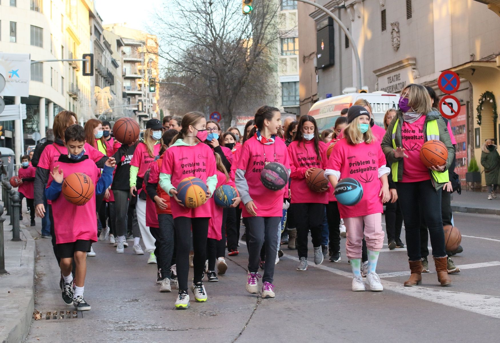 Manresa rebota en contra de la desigualtat en el bàsquet femení