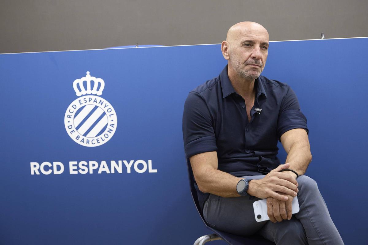 Monchi, director general deportivo del RCD Espanyol, atiende a SPORT