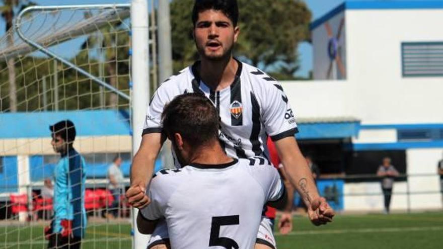 Raúl Garrido anotó el primer gol del Castellón B.