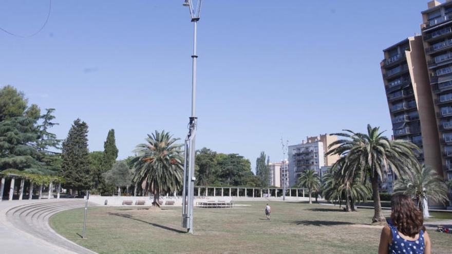 Girona tanca el parc del Migdia i els jardins de la Devesa i de la Muralla